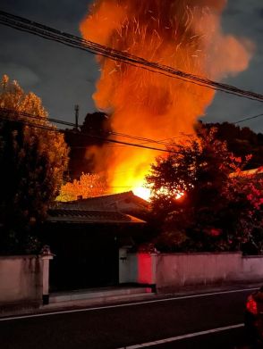 未明の火災　複数の住宅を焼く　住人１人と連絡取れず【広島・福山市】