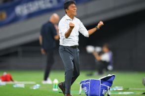 靴一足分、寄せろ！ 東京Vの城福浩監督が選手への伝え方で意識していることは？「サッカー用語は一切使わない」