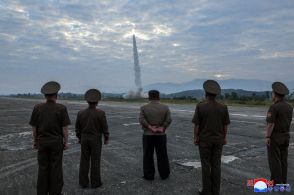 北朝鮮、発射のミサイルは「火星11」改良型　「巡行」型も試験