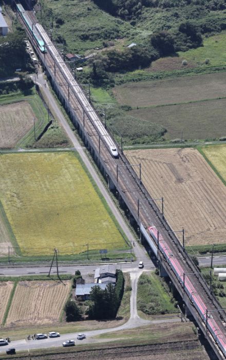 東北新幹線が全線で運転再開　連結分離し停車、自力走行で移動