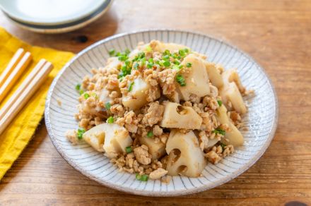 シャキシャキ食感がたまらない「レンコン」の炒め物。めんつゆベースの味がたまらない