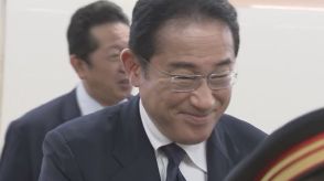 岸田首相が初めて北陸新幹線に乗って福井を訪問 在任中の支援に感謝伝える