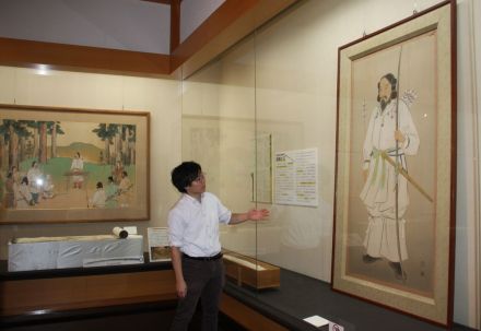 絵画でたどる神武信仰　橿原神宮で「描かれた神武天皇」展、肖像画からたばこのパッケージまで