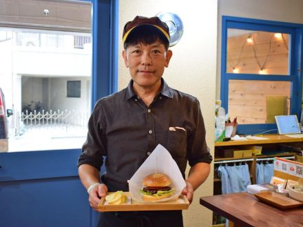 東大阪の「ハンバーガーガブル」が2周年　近所の人と車愛好家が集まる店