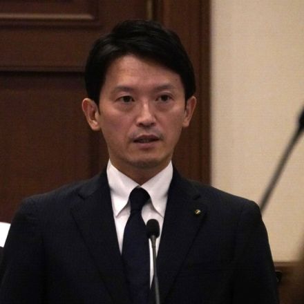 〈遂に不信任案可決〉“議会解散”か“失職”か…四面楚歌、ボッチだから「斎藤知事の意中が全く漏れてこない」維新は「せっかく手にした席を１年でなくすのはイヤや」自民も戦々恐々と…