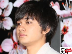 「これ正解?」北村匠海、独特すぎる“カオナシふうファッション”にツッコミ殺到「着てる途中よな?」