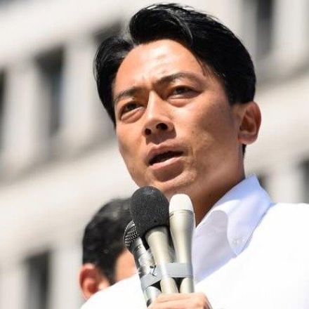 〈脱・進次郎構文〉人気急落の小泉進次郎が街頭演説で見せた“惹きつける演説”に隠された4つの工夫。彼が「血筋と容姿に恵まれた“ただの世襲議員”」ではない所以