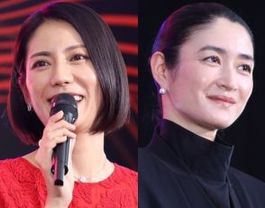 松下奈緒＆小雪＆前原滉、本編では見られない笑顔3ショットに「貴重」「満面のほほ笑み輝く」の声＜スカイキャッスル＞