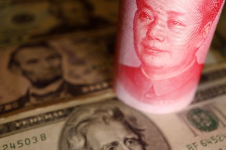 中国国有銀がドル買い、人民元の急速な上昇阻止＝関係者