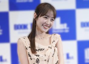 ＜前田希美＞31歳“まえのん”のランジェリーショット　可愛い＆セクシー　話題の10年ぶり写真集オフショット