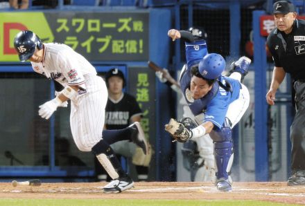 中日・木下拓哉、6回の負傷交代は「肩です」立浪監督が説明「あしたの様子を見てです」