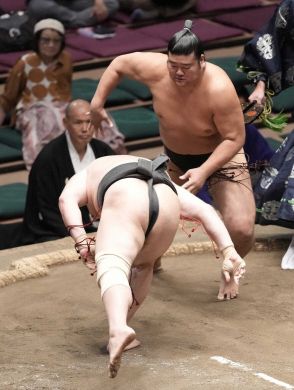 東洋大出身の羽出山が有言実行の幕下優勝「早く関取に上がりたい」同学年ライバルたちの活躍が刺激に