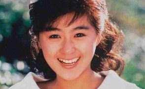 「コイツからかってんなって（笑）」米国人夫と結婚15年の長山洋子（56）今でも毎日「なんでそんなに綺麗なの」