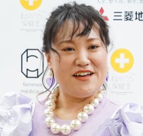 第１子出産バービー、長女抱き産後初美容室も「女ソルジャー」に　「日々戦闘態勢なママ」と称賛