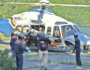 孤立142人をヘリ移送、残る14人は21日に　静岡市葵区・林道のり面崩落