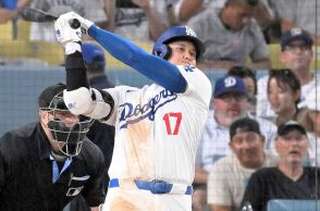 大谷翔平、第1打席は空振り三振　快挙の前夜から本拠地へ 4打席連発ならずもファン総立ちで快挙を祝福