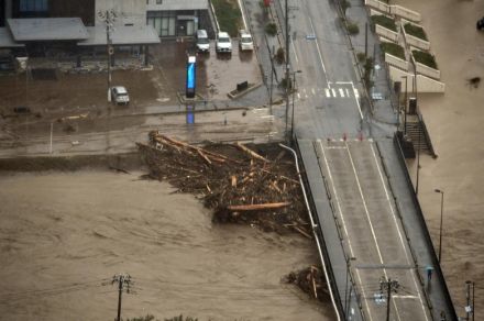 地震復旧工事作業員4人不明、20人がトンネル内に避難　石川・輪島