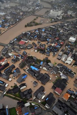 大雨で能登の復興ボランティアも足止め　男性の決意「また泥をかく」