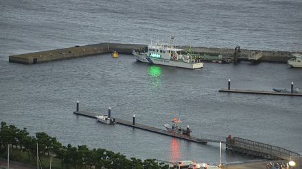 江の島沖でカヌーが転覆　自力で岩場に上がり6人全員無事　神奈川・藤沢市