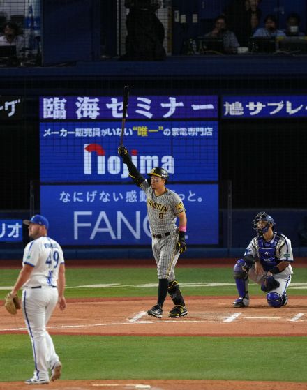 【阪神】逆転Ｖへ「完璧な１発」佐藤輝明15号決勝弾「誰一人諦めてない」さあ巨人と直接対決だ