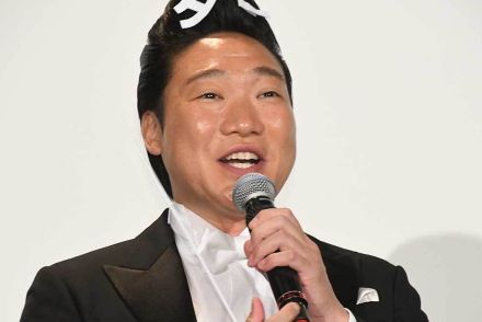 人気芸人がトレードマークからイメチェン　「かわいー！！」「ノーリーゼント可愛いすぎ」