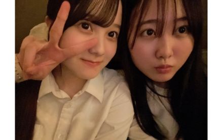 本田望結さん（20）　妹・紗来さん（17）との「密着ピースサイン」　SNSで2ショット公開