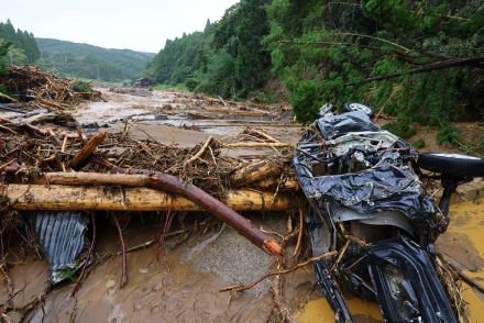 携帯電話が流され…　「笑う元気も残っていない」　濁流に迫られた輪島の人たち